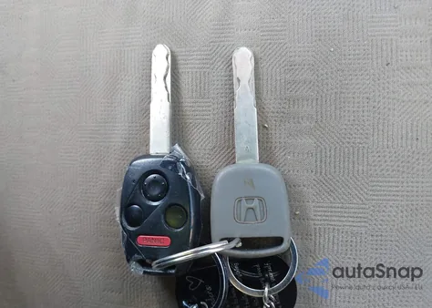 2004 Honda Accord 2.4 Ex из США, поврежденный, VIN 1HGCM566X4A077681